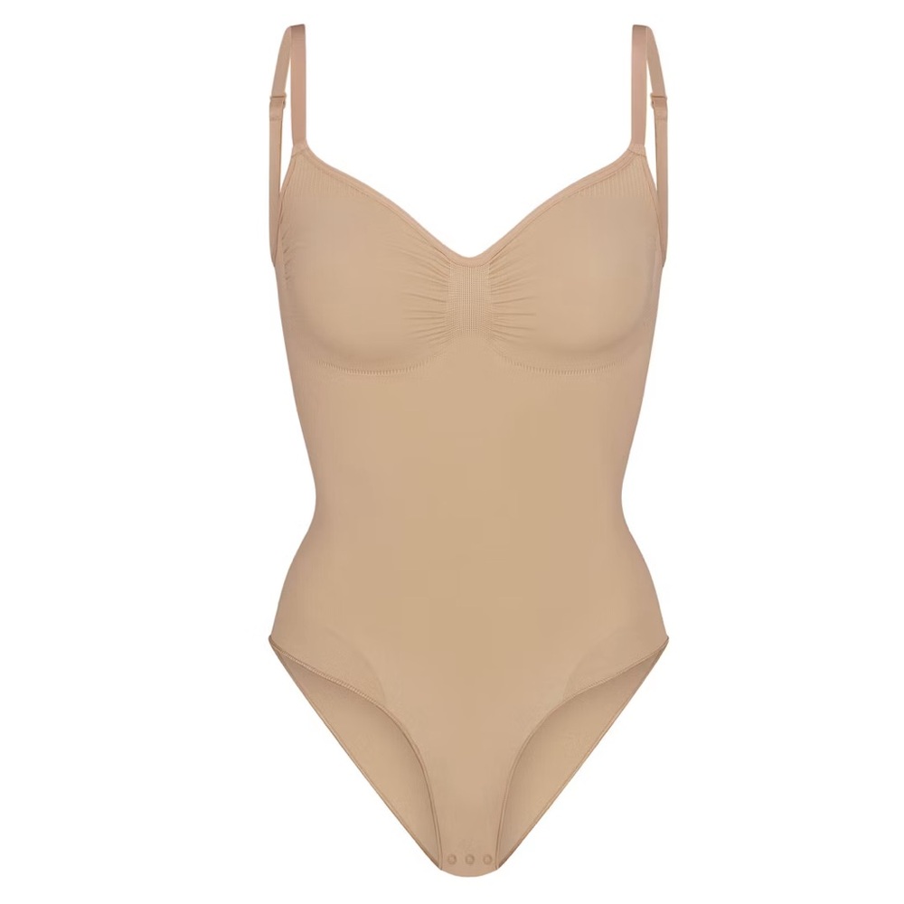 SKIMS Seamless Sculpt Brief Bodysuit in Mica, XS